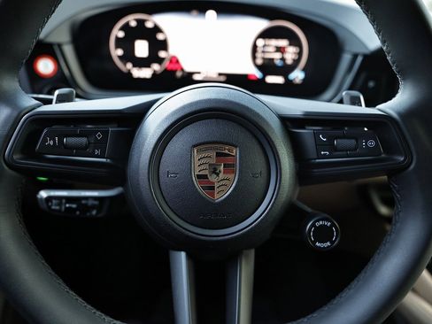 Certified 2025 Porsche Cayenne w/ Premium Package Plus image 36