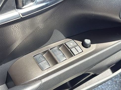 Used 2023 Toyota Camry SE FWD image 17