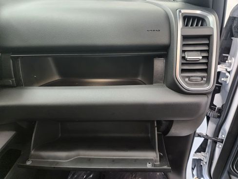 Used 2025 RAM 1500 Big Horn AWD/4WD image 32