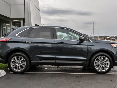 Used 2024 Ford Edge Titanium AWD/4WD image 11