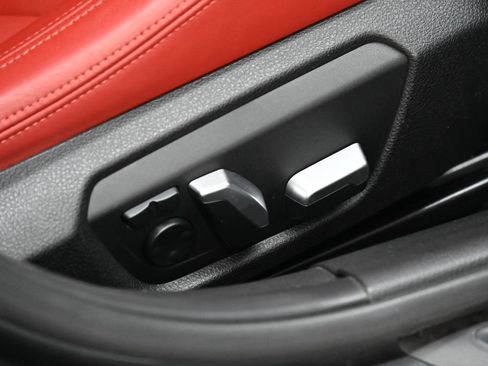 Used 2018 BMW M3 RWD image 22