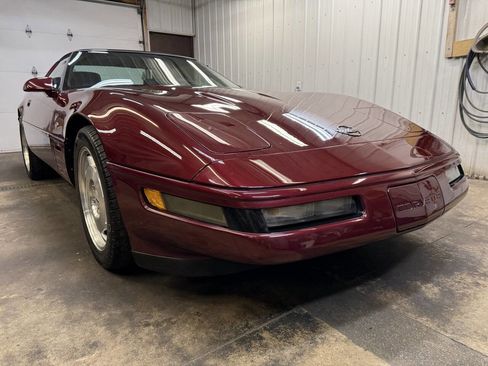 Used 1993 Chevrolet Corvette Coupe image 22
