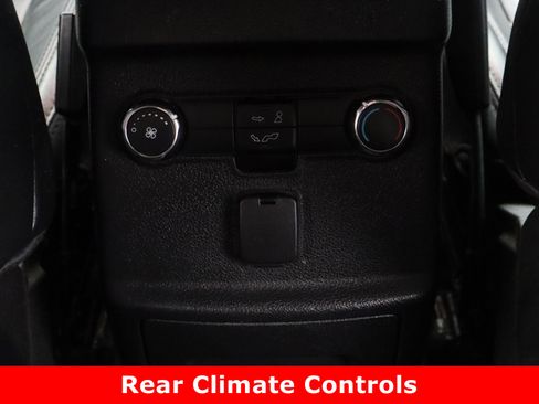 Used 2018 Ford Explorer XLT w/ Equipment Group 202A image 31