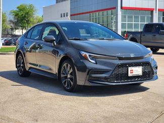 Used 2026 Toyota Corolla SE w/ SE Premium Package video 2
