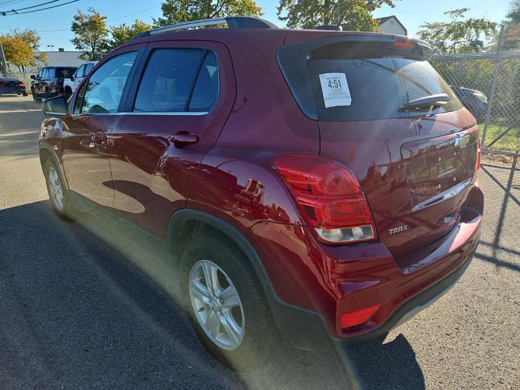 Used 2020 Chevrolet Trax LT FWD image 4