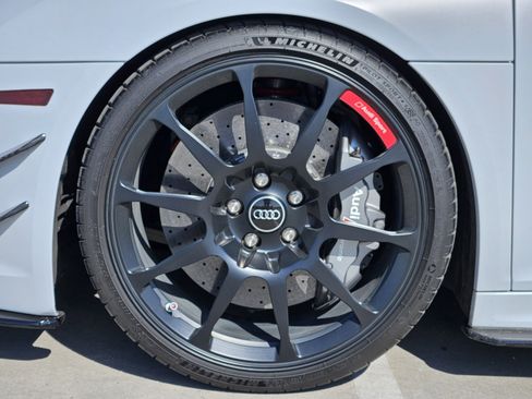 Used 2018 Audi R8 V10 plus w/ 20" Wheel Package image 14