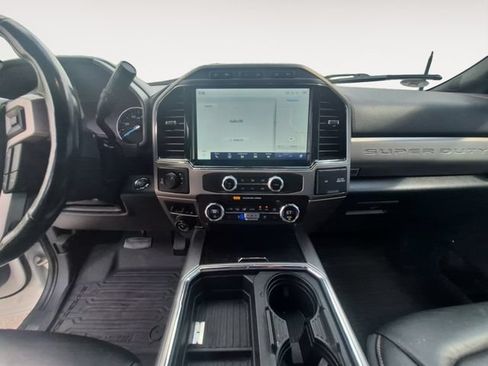 Used 2022 Ford F350 Platinum AWD/4WD image 11