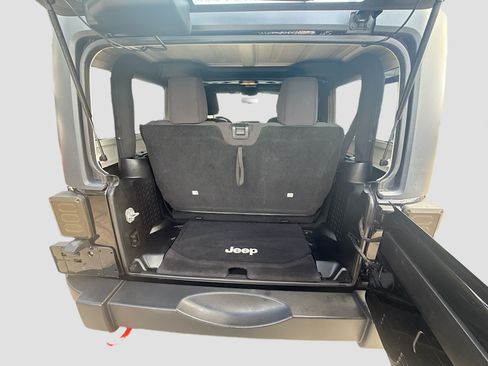 Used 2013 Jeep Wrangler Sport AWD/4WD image 21