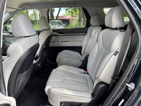Used 2024 Hyundai Palisade SEL FWD image 41