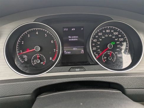 Used 2017 Volkswagen Golf S image 30