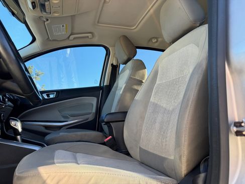 Used 2019 Ford EcoSport SE image 16