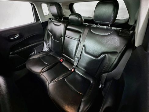 Used 2019 Jeep Compass Limited AWD/4WD image 23