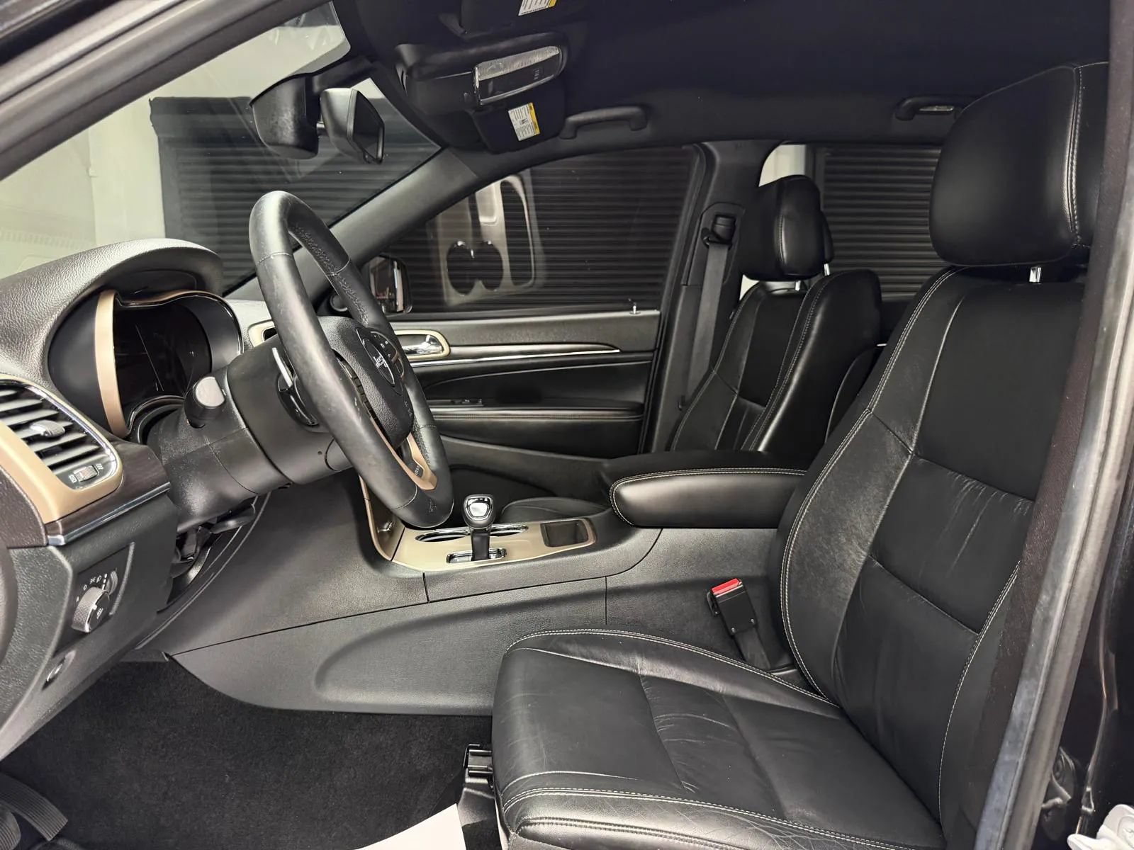 Used 2014 Jeep Grand Cherokee Limited RWD image 28