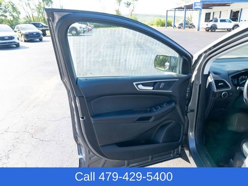 Used 2024 Ford Edge SEL image 11
