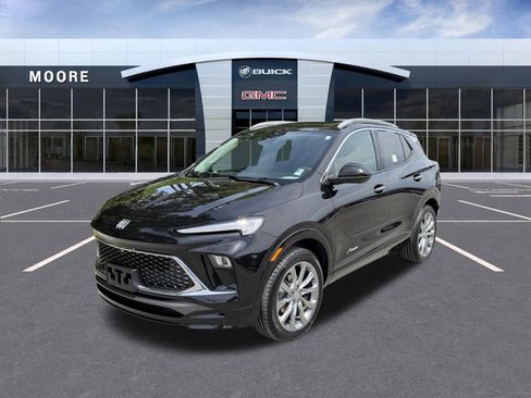 Used 2024 Buick Encore GX Avenir w/ Avenir Technology Package AWD/4WD image 7