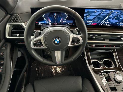 Used 2026 BMW X7 xDrive40i w/ Executive Package image 14
