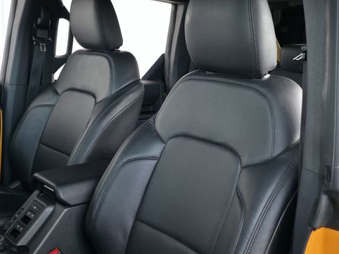 Used 2022 Ford Bronco Wildtrak image 24