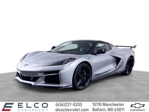 New 2026 Chevrolet Corvette E-Ray image 1
