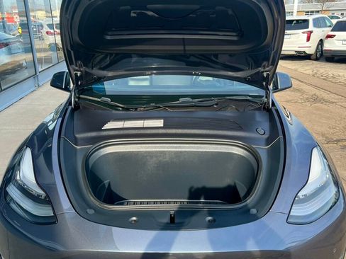 Used 2020 Tesla Model Y Long Range AWD/4WD image 10