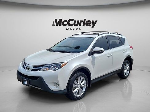 Used 2014 Toyota RAV4 Limited AWD/4WD image 3