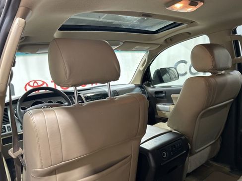 Used 2008 Toyota Sequoia SR5 RWD image 24