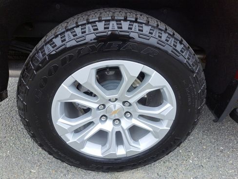 Certified 2023 Chevrolet Silverado 1500 LTZ w/ LTZ Premium Package image 18