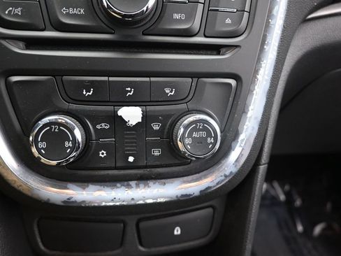 Used 2013 Buick Encore Convenience AWD/4WD image 30
