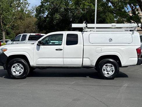 Used 2022 Toyota Tacoma SR RWD image 6