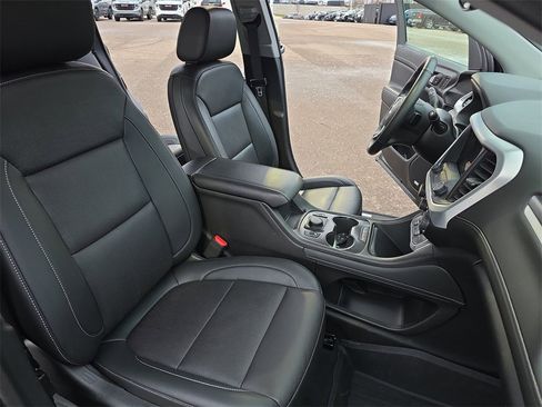 Used 2023 GMC Acadia SLT w/ Preferred Package image 10