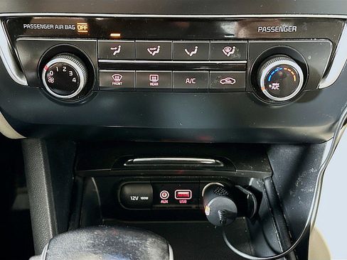 Used 2016 Kia Optima LX image 17