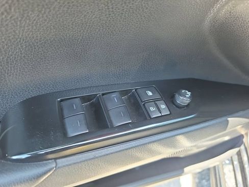 Used 2026 Toyota Camry Hybrid w/ Multimedia Upgrade Package FWD image 17