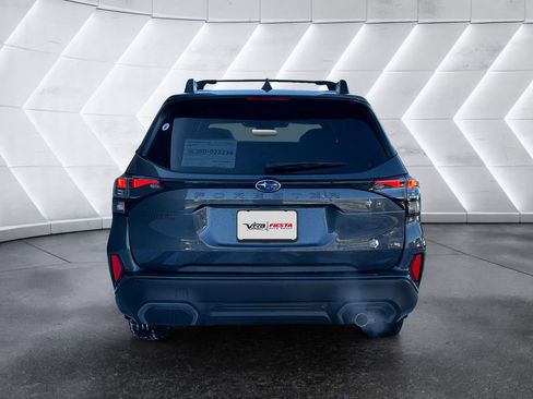 Used 2025 Subaru Forester Limited image 5