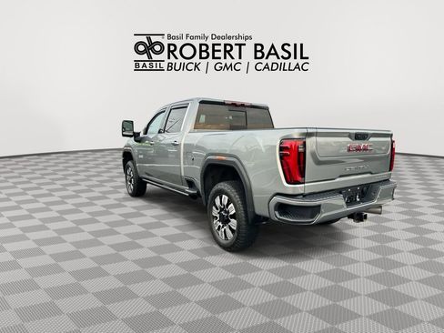 Used 2024 GMC Sierra 2500 Denali w/ Denali Reserve Package AWD/4WD image 6