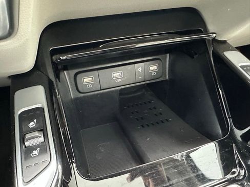 Used 2023 Kia Sorento SX Prestige w/ Panoramic Sunroof Package image 20