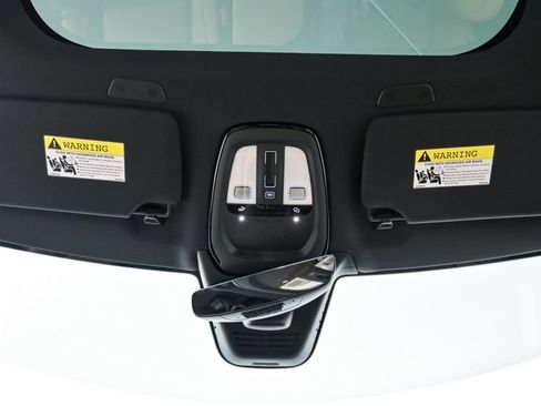 Certified 2024 Volvo XC90 T8 Ultimate AWD/4WD image 21