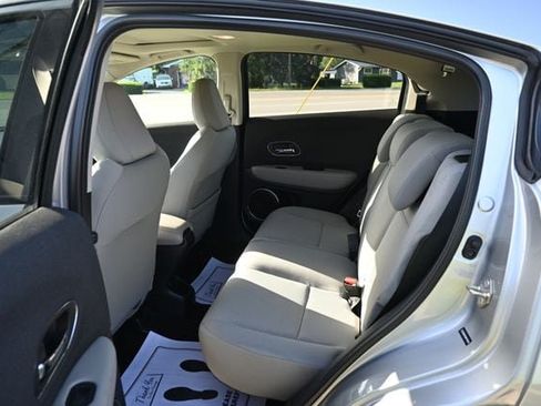Used 2019 Honda HR-V EX image 24