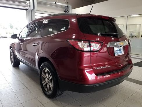 Used 2017 Chevrolet Traverse LT AWD/4WD image 18