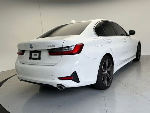 Used 2021 BMW 330i Sedan w/ Convenience Package RWD image 2