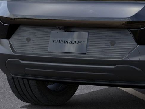 New 2026 Chevrolet Equinox EV LT image 14