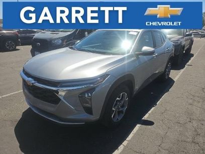 Used 2025 Chevrolet Trax LT