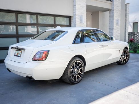 Used 2022 Rolls-Royce Ghost Black Badge AWD/4WD image 11