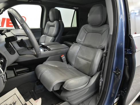 Used 2018 Lincoln Navigator Reserve w/ Technology Package image 10