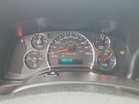 Used 2024 GMC Savana 2500 w/ Driver Convenience Package image 19