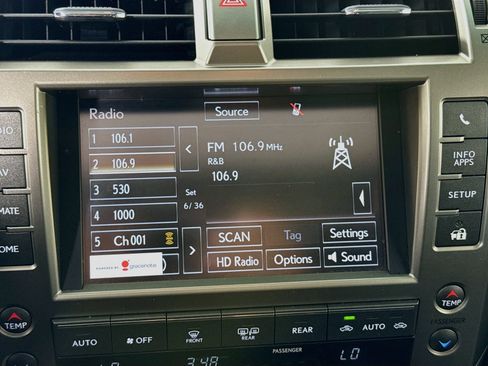 Used 2015 Lexus GX 460 Luxury AWD/4WD image 15