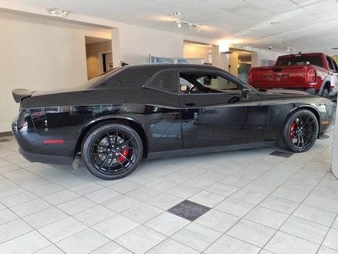 Used 2023 Dodge Challenger SRT Hellcat RWD image 7