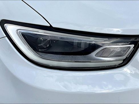 Used 2023 Chrysler Pacifica Touring-L FWD image 30