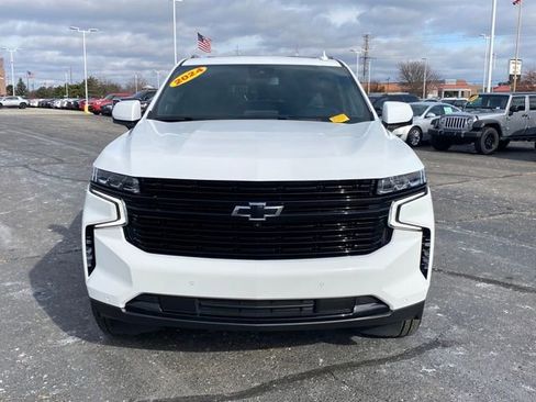 Used 2024 Chevrolet Tahoe RST w/ Luxury Package image 3