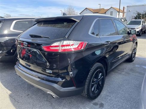 Used 2020 Ford Edge SEL w/ Cold Weather Package image 13