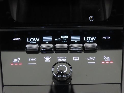 Certified 2026 Porsche Cayenne S AWD/4WD image 30