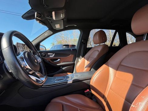 Used 2020 Mercedes-Benz GLC 300 image 20